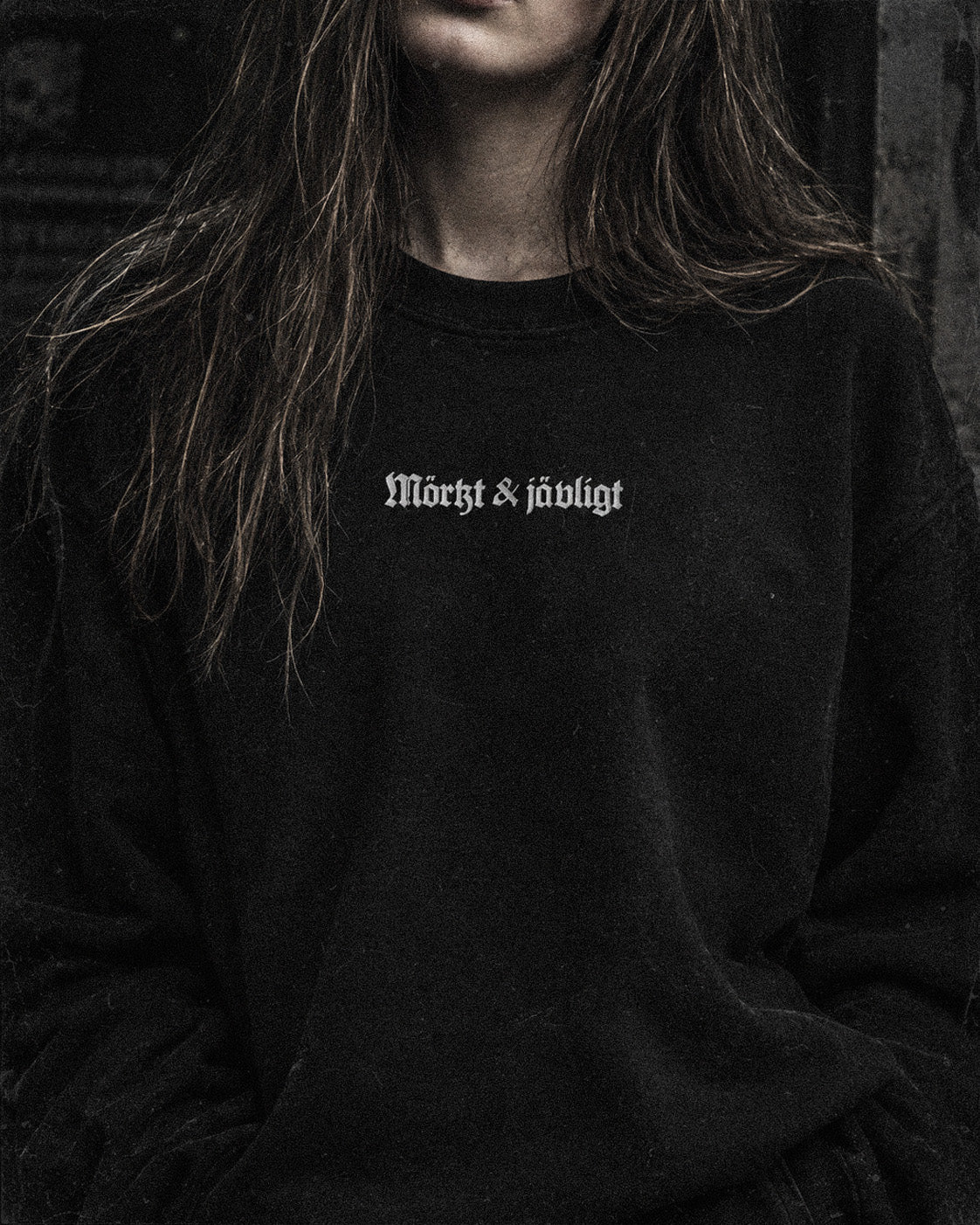 Mörkt & jävligt - Embroidered Sweatshirt-1